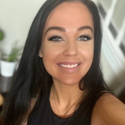 Samantha, Laser Technician at Peach Lasers Marda Loop